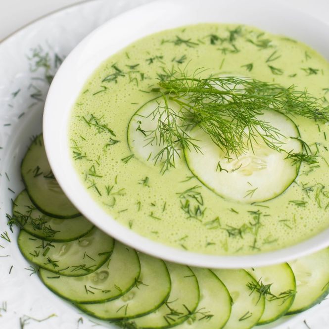 kalte Gurken-Dill-Suppe mit Joghurt